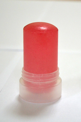 Квасцовый дезодорант с химическим красителем 1
